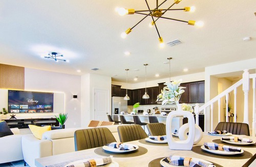 Davenport House | 2024 Entertainment 5BD/4.5BH w/GameRoom8mi/Disney