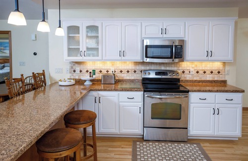 Luxemburg House | 2025 Green Bay Draft Rental: Touchdown on the Bay