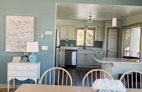 Pine Island House | 2025 Open weeks discounted ~150 yards to ocean ~ 4 master suites ~ Pups welcome