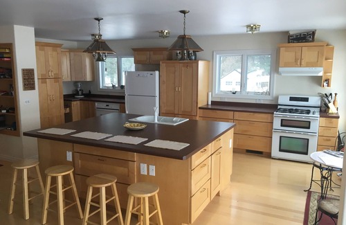 Coloma House | 2026 dates still available