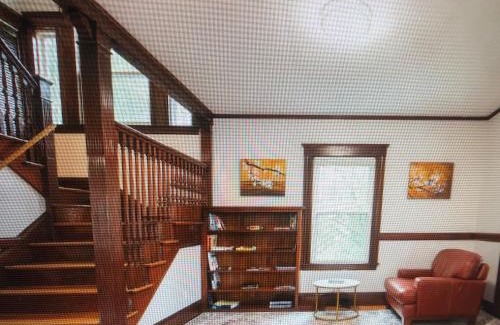 Haverhill House | 203 Waltham Place