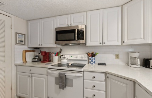 Fernandina Beach Condo | 2034 Beachwood - Close to the Omni and Steps to the Beach