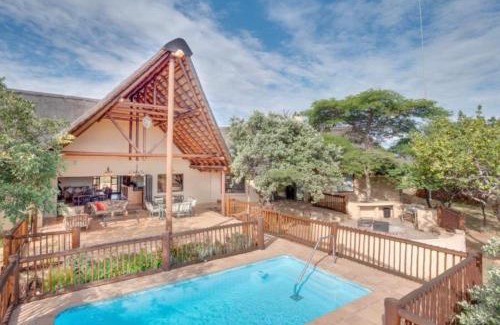 Leeupoort House | 205 Zebula 4 Bedroom with 2 bedroom Cottage