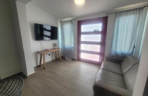 Ocean Park House | 2058 España by Stay with Bear