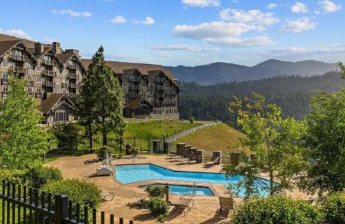 Cle Elum Apartment | 2068 Cozy Studio in Suncadia with Pool and Hot-Tub Access