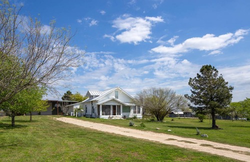 New Braunfels House | 207 m² House ∙ 5 bedrooms ∙ 14 guests