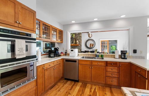 Hendersonville House | 21-acre multi-home escape with hot tub, hiking trails & waterfalls