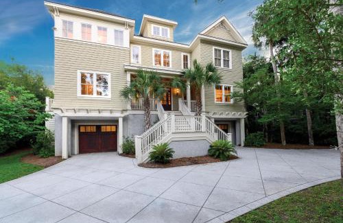 Vanderhorst Plantation House | 21 Bufflehead Drive by Akers Ellis Rentals