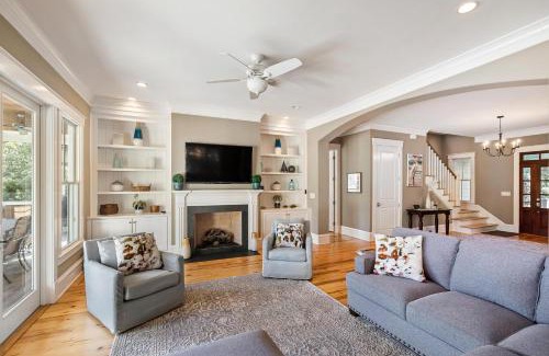 Vanderhorst Plantation House | 21 Bufflehead Drive by Akers Ellis Rentals
