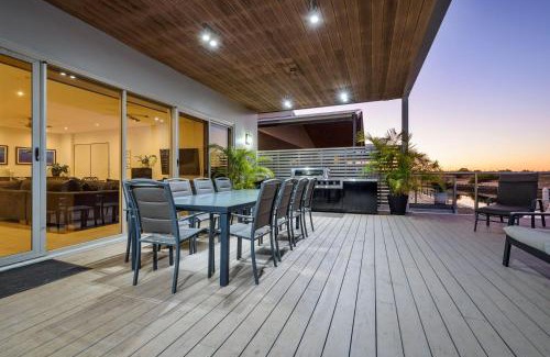 Exmouth House | 21 Corella Court