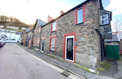 Lynton House | 21 Cross Street