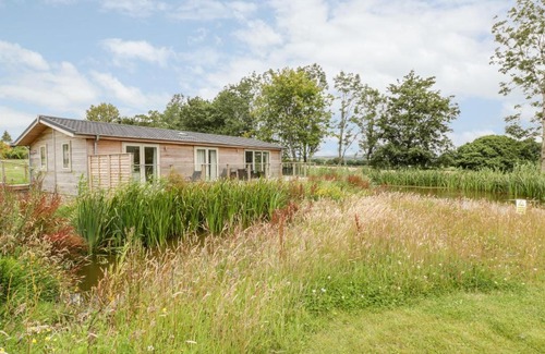 Looe House | 21 Meadow Retreat