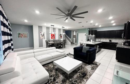 Davenport House | 2127LC- Windsor Island Resort