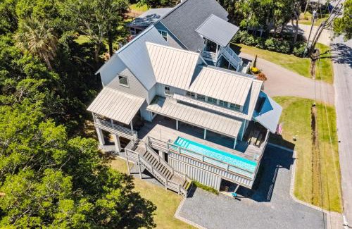 Folly Beach House | 213 W Indian - Unique Pool House -Central Location