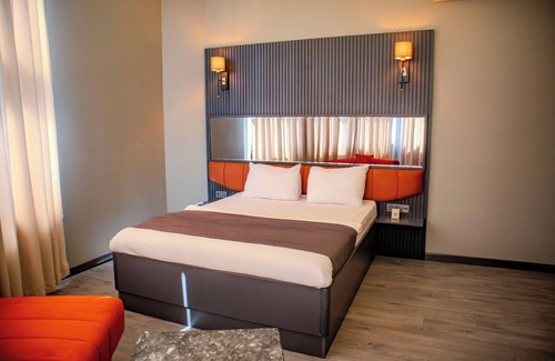 Maltepe Hotel | 216 Palace Suites