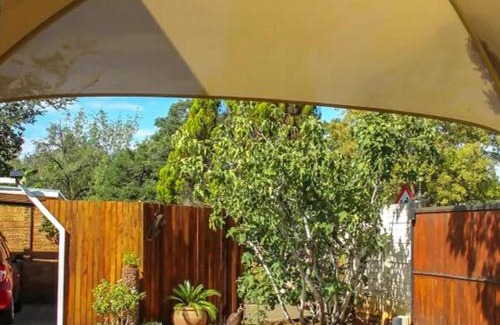 Fichardt Park Apartment | 21Benade