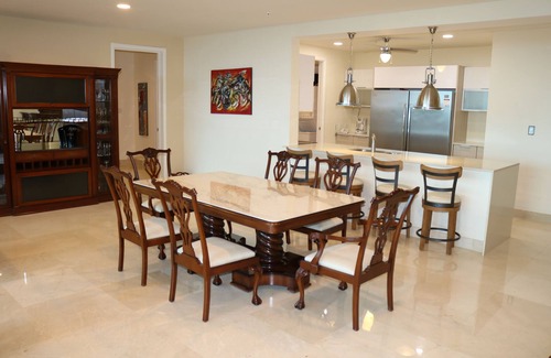 Playa Bonita Village Apartment | 21P Pentouse 2 balconies Oceanview Panama