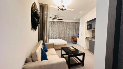 Noida Apartment | 21st Floor SkyStudio Suite with Balcony