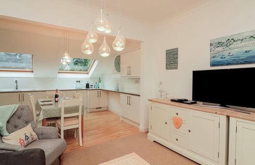 Salcombe Cottage | 22 BOLT HEAD, family friendly, country holiday cottage in Salcombe