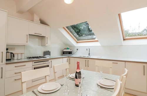 Salcombe Cottage | 22 BOLT HEAD, family friendly, country holiday cottage in Salcombe
