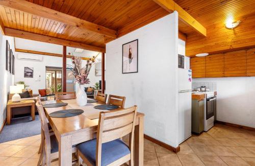 Cottesloe Apartment | 22 Cottesloe - 1bdr Beach - With Wifi