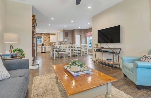 Ocean Grove House | 22 Grover's Ocean, spacious 5 bedroom home with central AC, 1 block to beach!