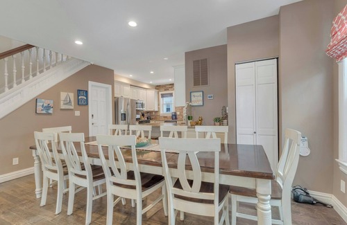 Ocean Grove House | 22 Grover's Ocean, spacious 5 bedroom home with central AC, 1 block to beach!