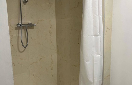 Edenderry Apartment | 22 Guests - Edenderry Luxury Apartment Retreat