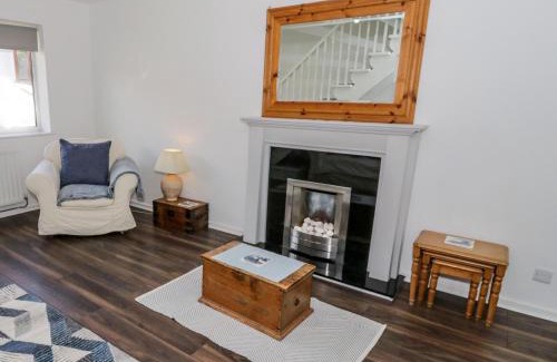 Menai Bridge House | 22 Gwel Yr Wyddfa