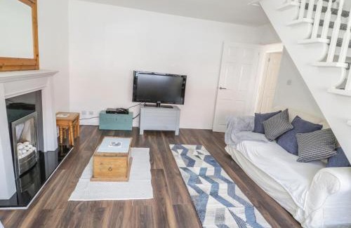 Menai Bridge House | 22 Gwel Yr Wyddfa