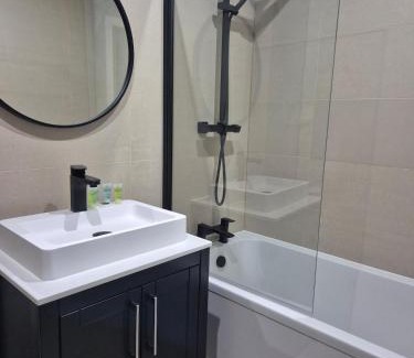 Sheldon Apartment | 22 Lux & Stylish 2 bed 2 bath Apart w balcony 11