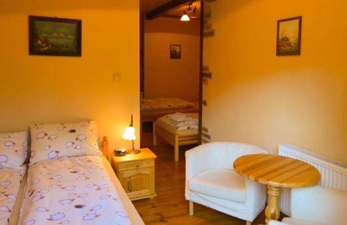 Pieszyce Bed & Breakfast | 22 m² Bed and breakfast ∙ 4 guests