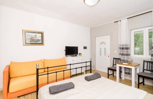 Okuklje Apartment | 22 m² Studio flat ∙ 1 bedroom ∙ 2 guests