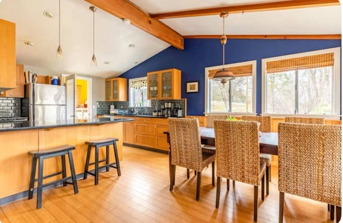 Midpines House | 22 Miles to Yosemite - Hot Tub, Hammocks, Fire Pit, Six Private Acres