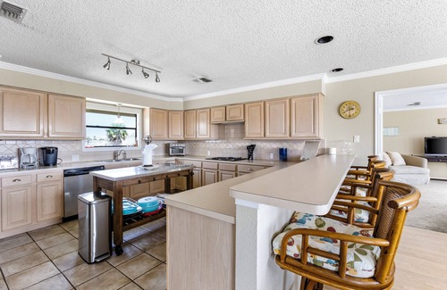 Galveston House | 22 Palms - Jamaica Beach