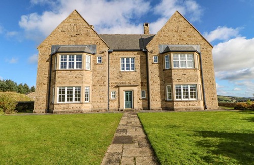 Lanehead Cottage | 220 m² Cottage ∙ 9 bedrooms ∙ 18 guests