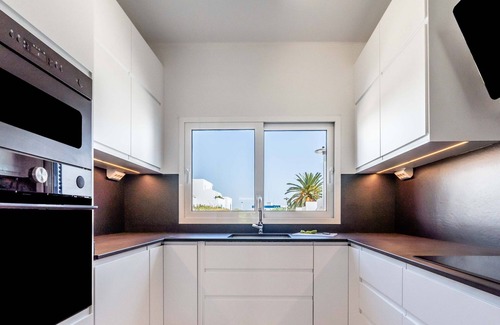 Albufeira Ski Chalet | #220 Windmill Hill by Home Holidays
