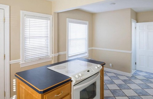 Wellington Bed & Breakfast | 2203 Brighton Drive, Louisville