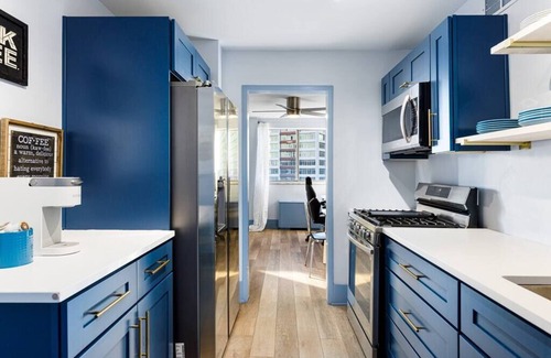 Peachtree Center Condo | 2208-Top Flr-Work/Game Sta-600 MB-1 Free Park-King