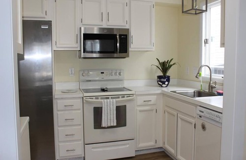 Townsend's Inlet House | 225 79th Street East