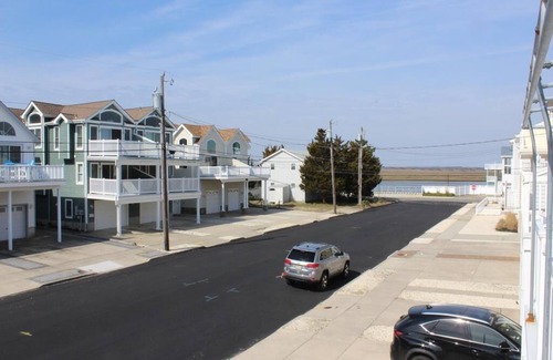 Townsend's Inlet House | 225 79th Street East