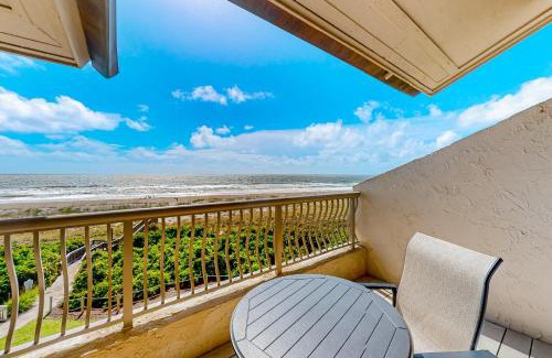 Fernandina Beach House | 225 Sandcastles - Hotel Side
