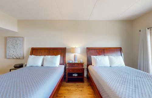 Fernandina Beach House | 225 Sandcastles - Hotel Side