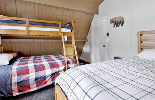 Peter Pan Cabin | 2255-tinker Bell Gambrel 2 Bedroom Cabin by RedAwning