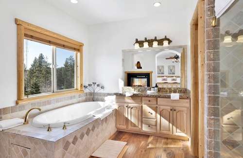 Fawnskin Cabin | 2261-cozy Lakeview Hideaway 4 Bedroom Chalet by RedAwning