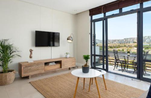 Big Bay Apartment | 229 Eden on the Bay