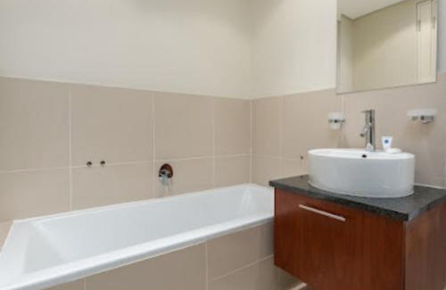Big Bay Apartment | 229 Eden on the Bay