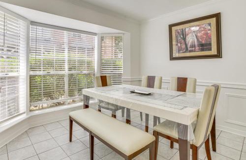 Destrehan House | 23 Mi to NOLA Cozy and Quaint Destrehan Townhome