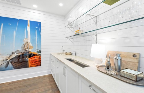 Beach Lagoon House | 23 South Beach Lagoon: A BESTNEST/Luxe by Beverly Serral "Oceanfront"
