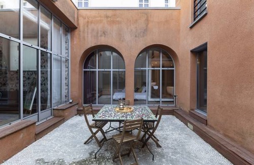 Richebourg - Saint-Clement Apartment | 230 m² Apartment ∙ 4 bedrooms ∙ 6 guests